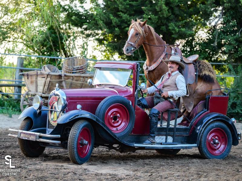 Spectacle équestre nocturne avec Jean Marc Laurora et sa troupe & Festivités du 14 juillet