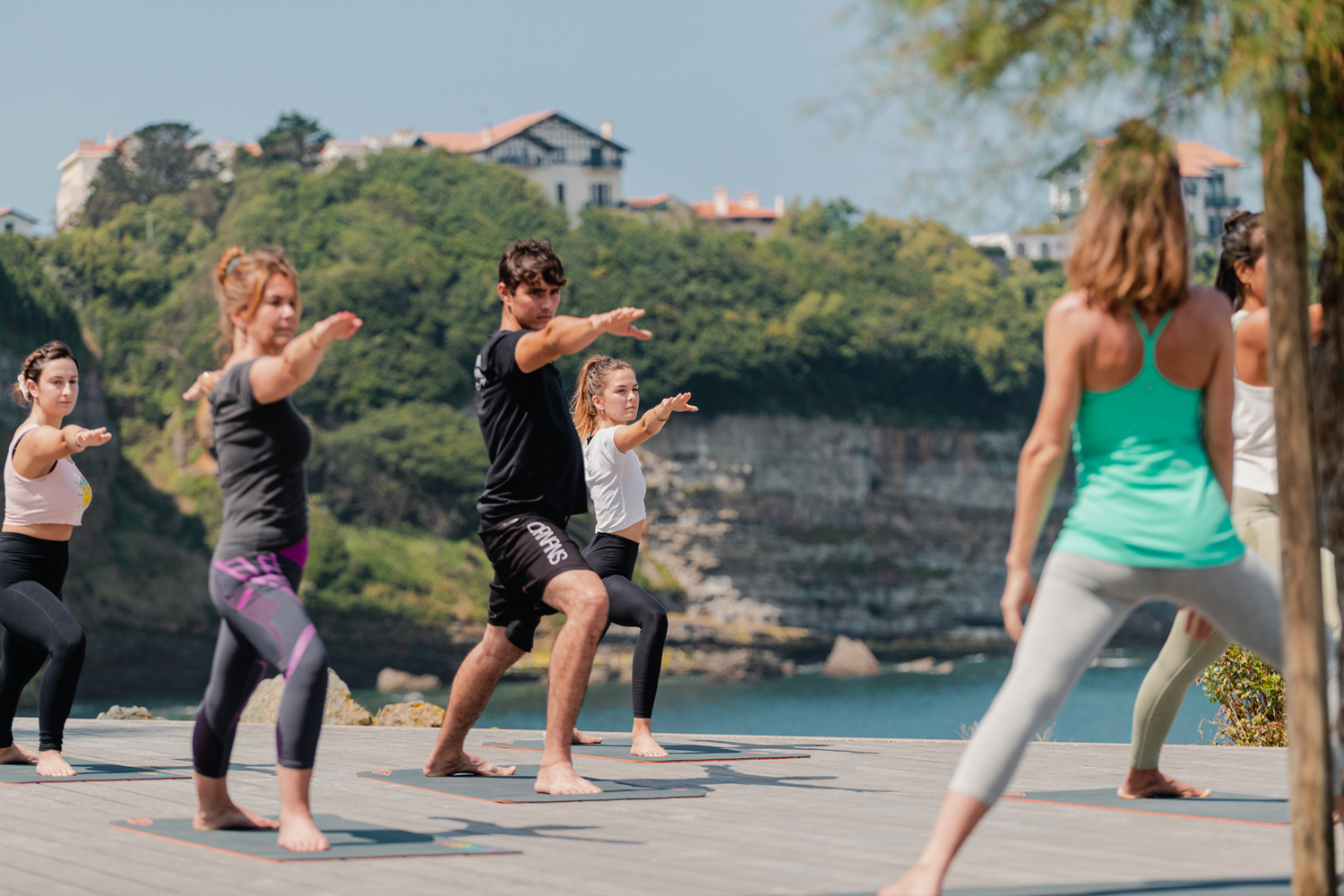 Yoga face à l'océan
