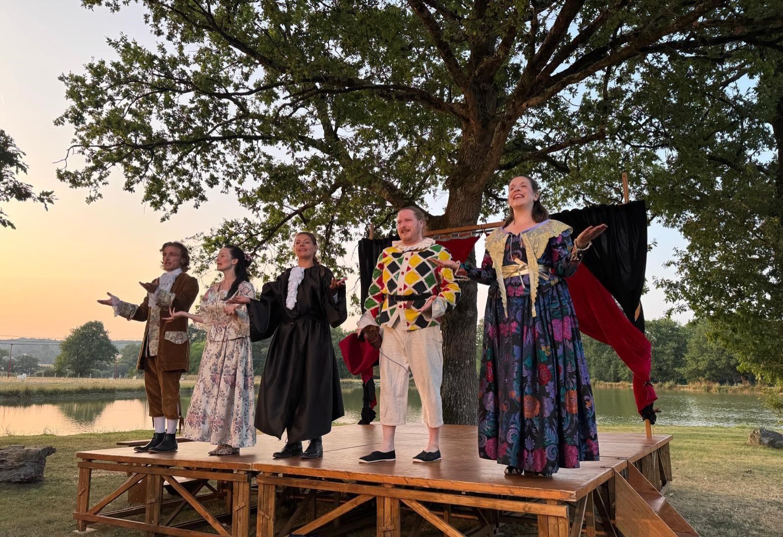 Théâtre "Arlequin trahi ! ou la Bonne Mère."