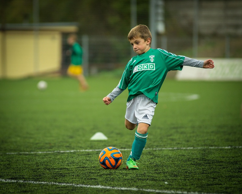 Retransmission Finale de foot, DJ, grillades