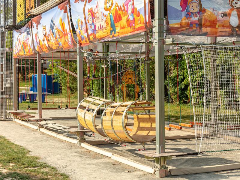 Camping Homair - Château de Fonrives