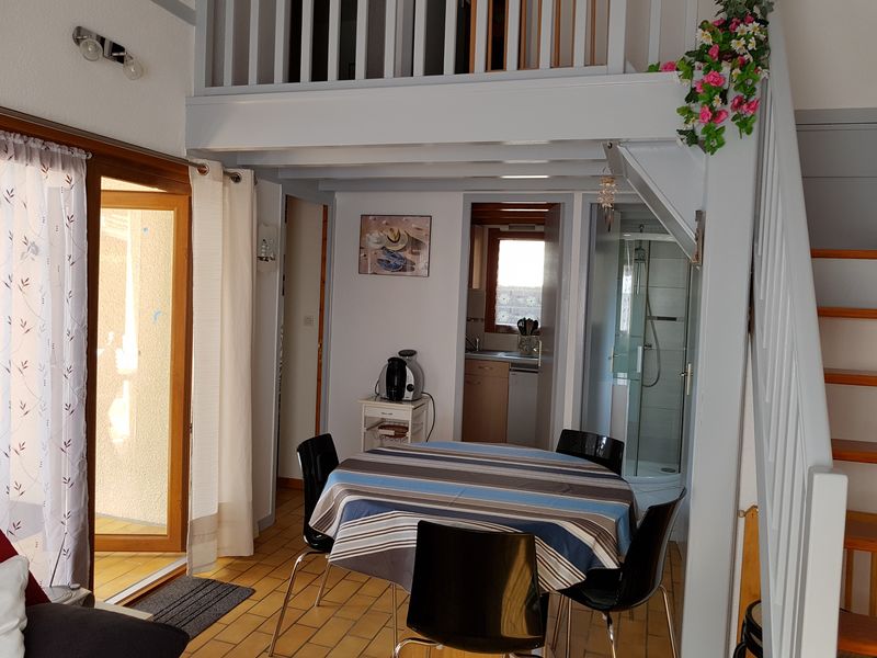 coin-repas-chalet--800x600--2.jpg