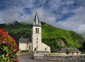 Église d'origine romane Saint Martin - Journée ...