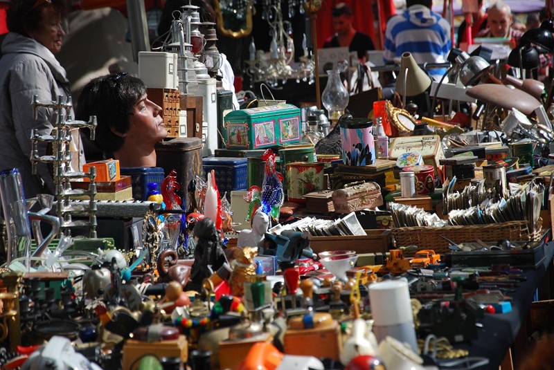 Vide Grenier au lac de  Groléjac