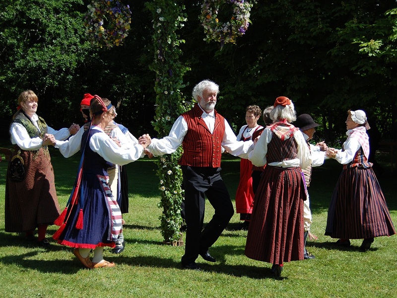 Festival de musiques traditionnelles : "Le Lou ...