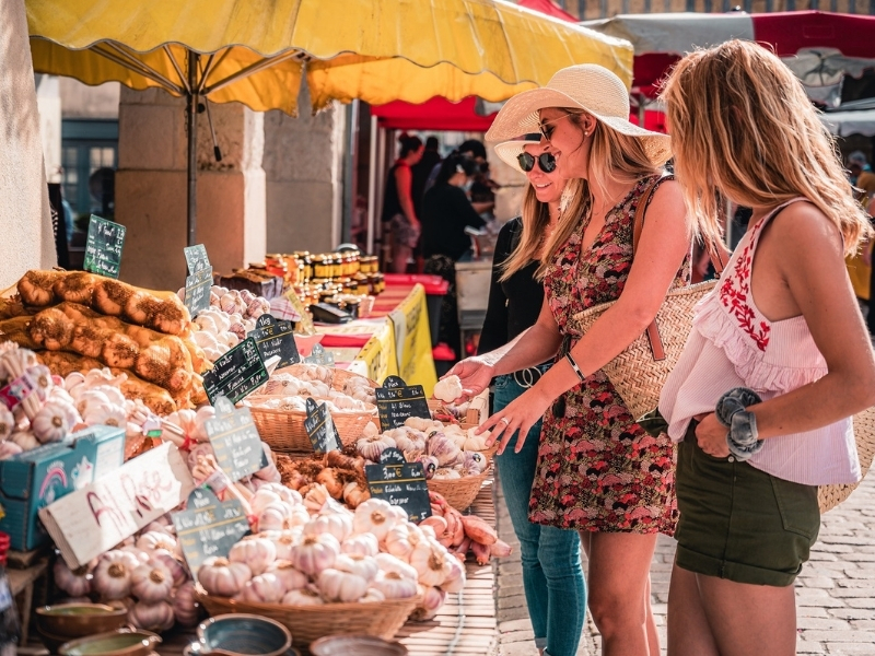 Bastides en Fête 2026 - marché et après-midi jeux sous la halle