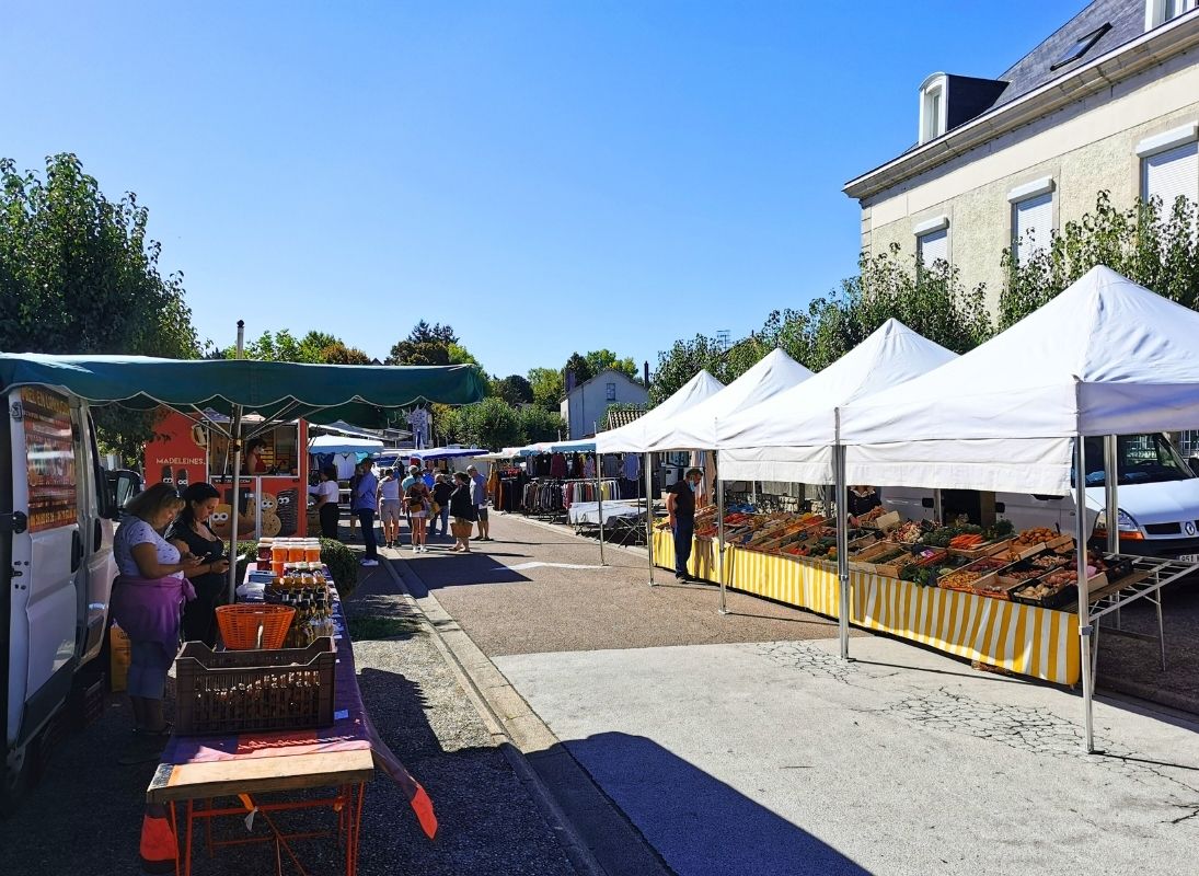 marché-hebdomadaire-de-chalus