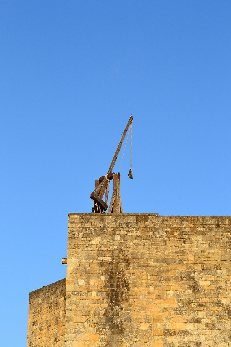 Castelnaud sort l'artillerie lourde