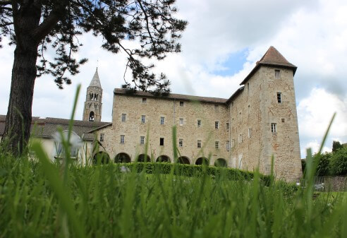 Vue extérieure du Foyer Rural